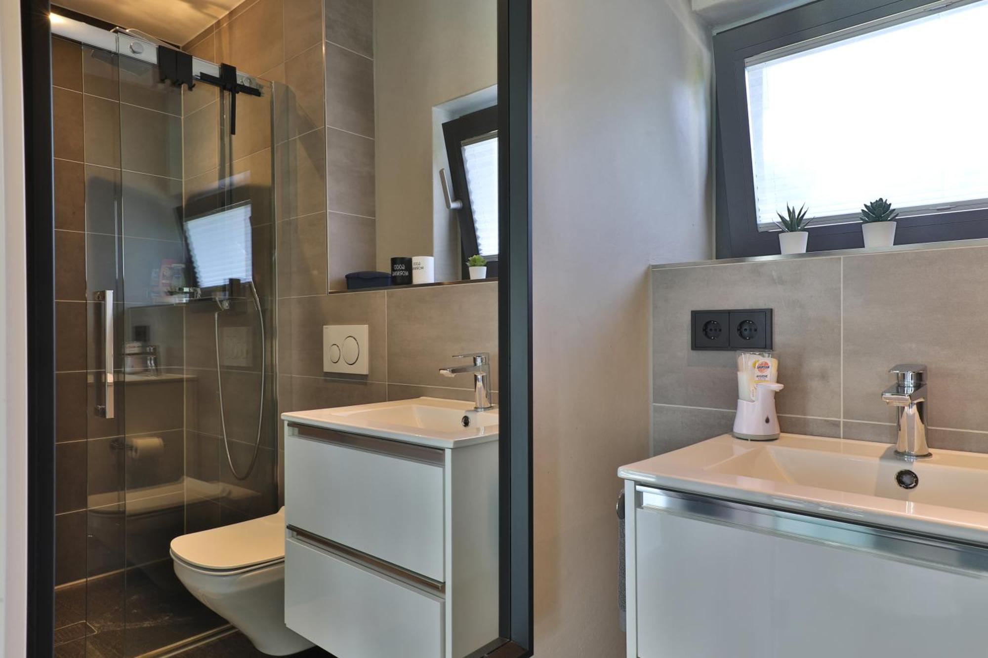 Modernes Studio-Apartment Gersthofen Eksteriør bilde